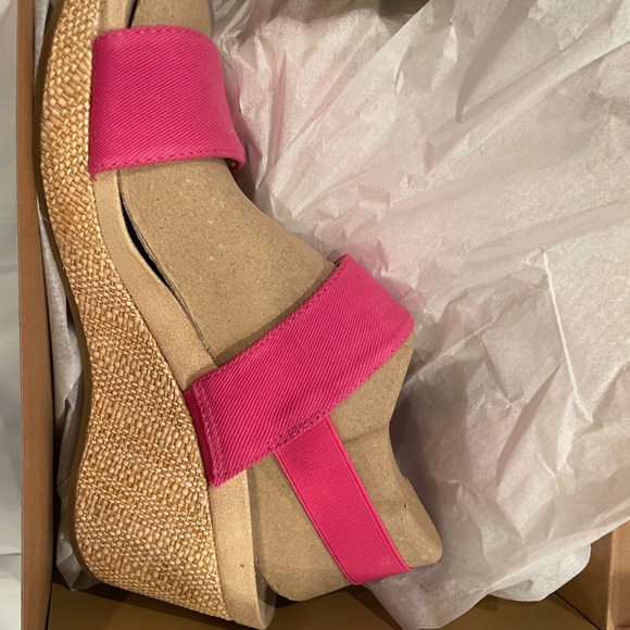 Pink sandals - Picture 2 of 4